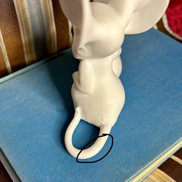 Vintage White Freeman Bone China Hugging Mice Figurine - Picture 7 of 7